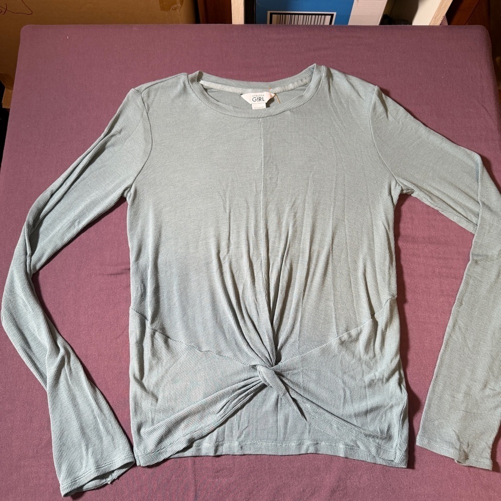 Athleta Girl Give It A Twist Top Long Sleeve Shirt Green - Size XXL(16)